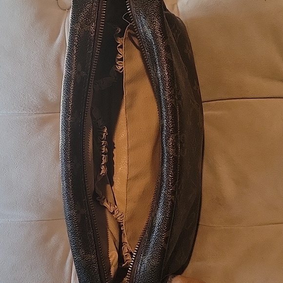 Louis Vuitton Monogram Trousse Toilette 28 - Picture 3 of 11